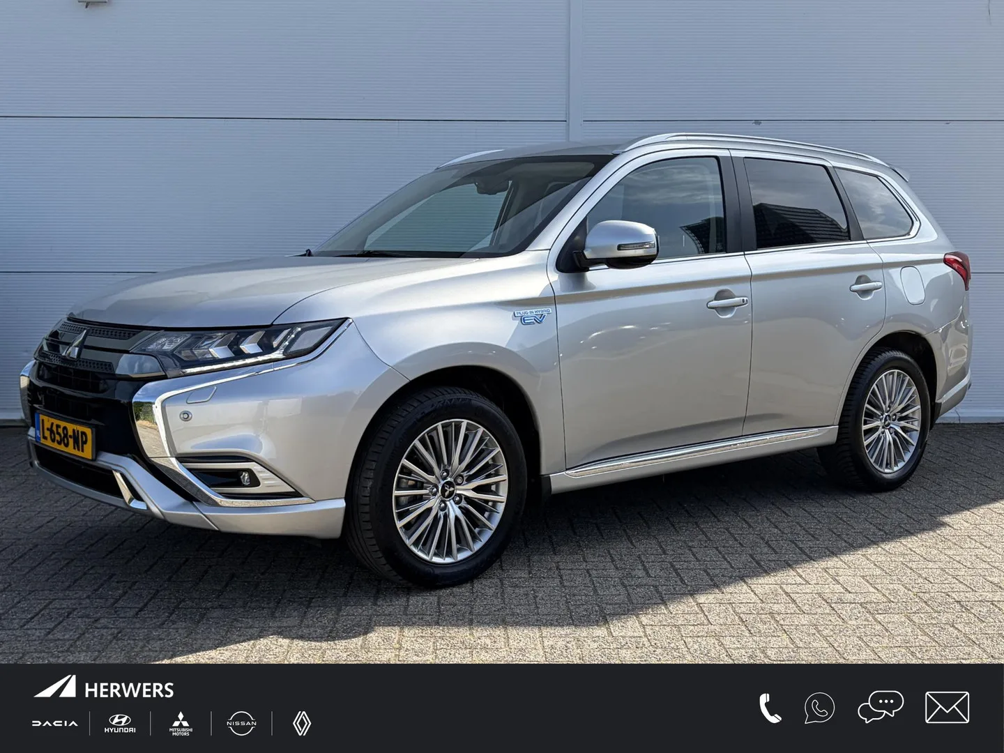 Mitsubishi Outlander (2021) — foto 1