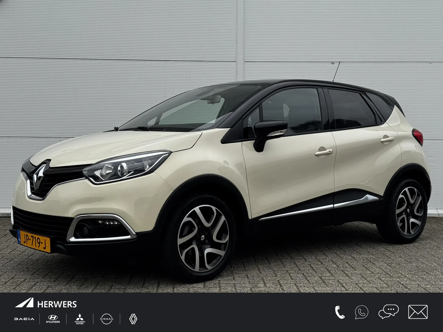 Renault Captur (2016) — foto 1