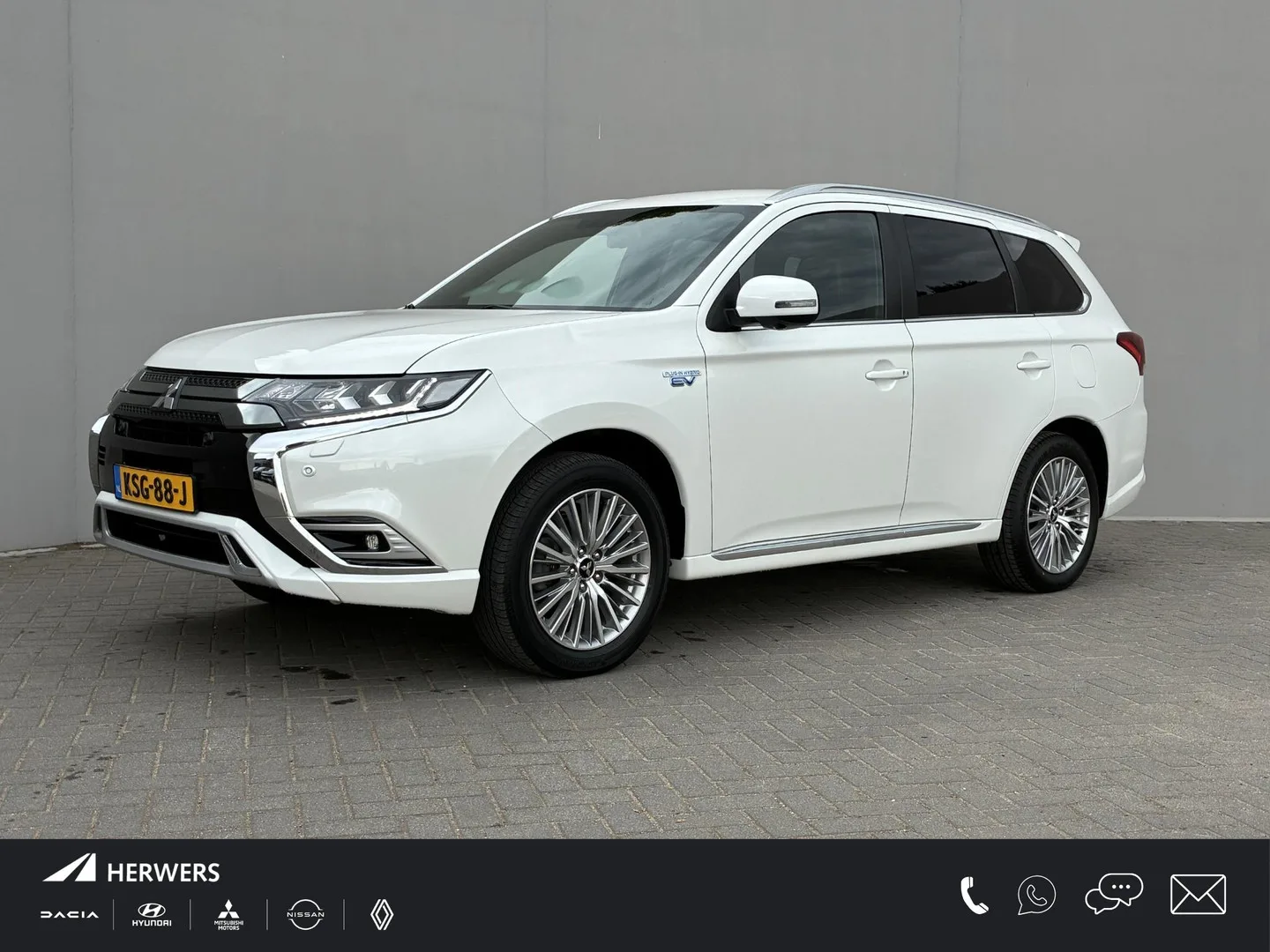 Mitsubishi Outlander (2021) — foto 1