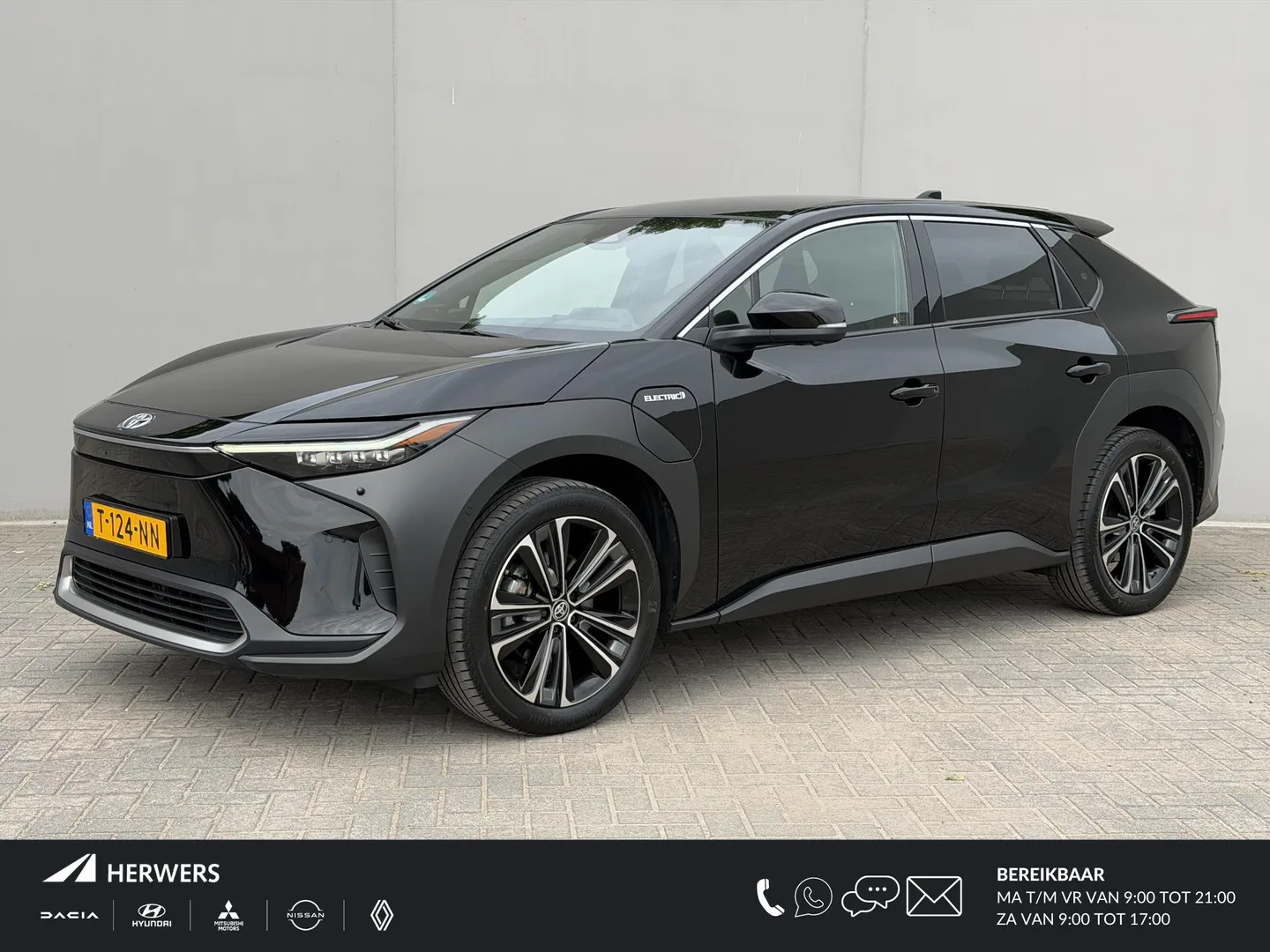 Toyota bZ4X (2023) — foto 1