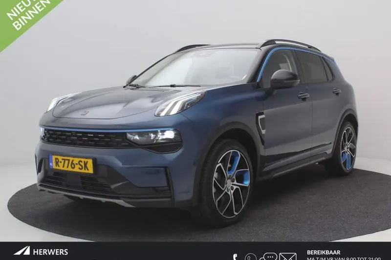 Lynk & Co 01 (2022)