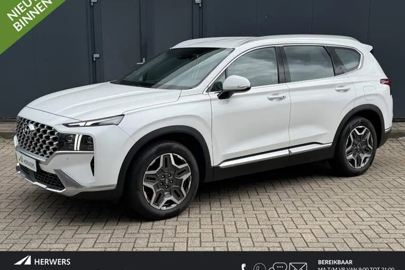 Hyundai Santa Fe (2022)