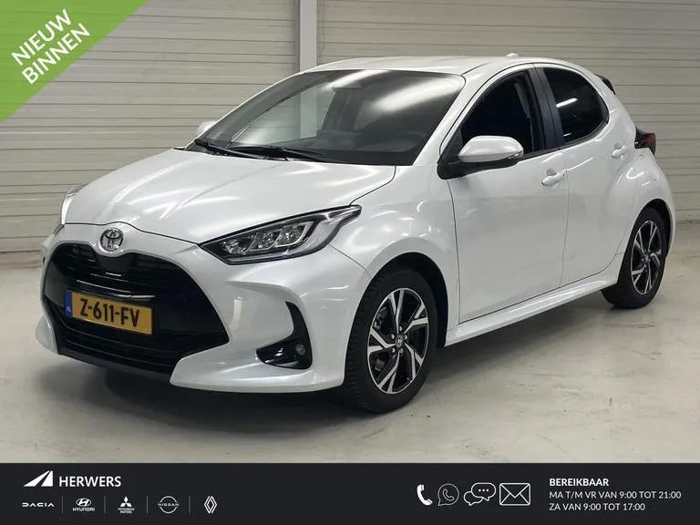 Toyota Yaris (2024) — foto 1
