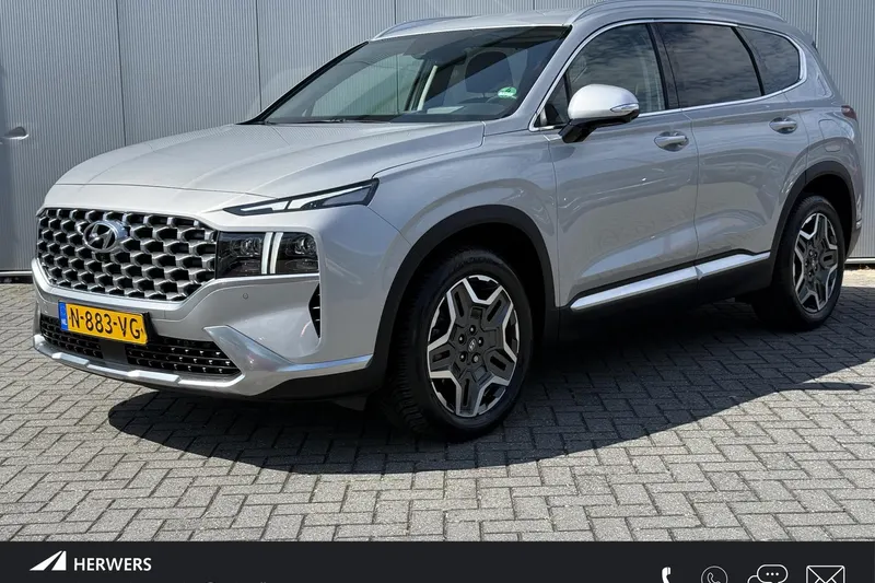 Hyundai Santa Fe (2022)