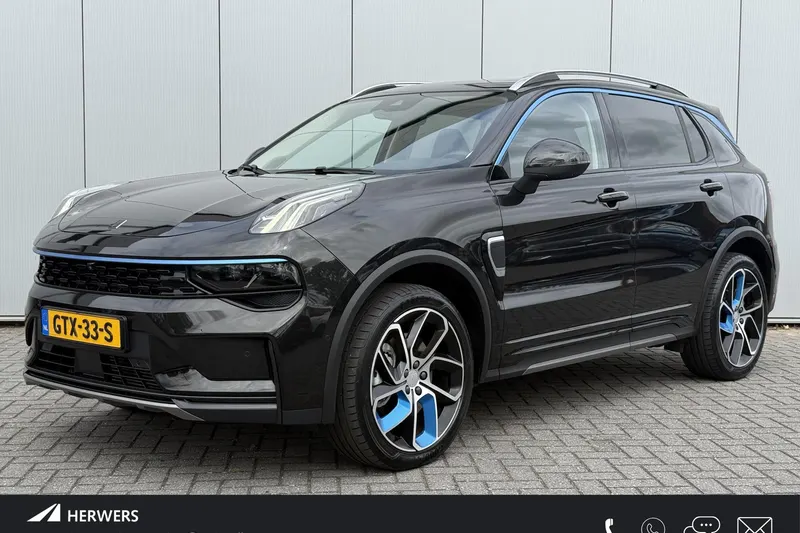 Lynk & Co 01 (2022)