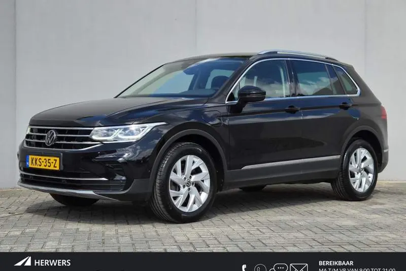 Volkswagen Tiguan (2022)