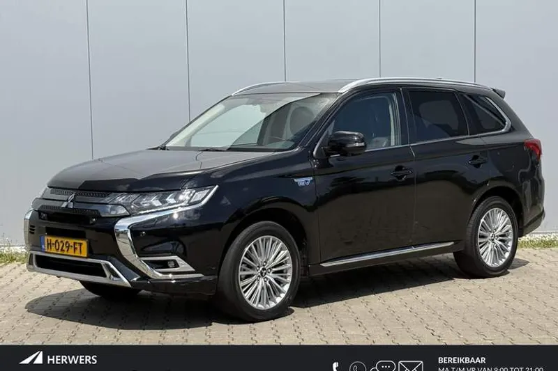 Mitsubishi Outlander (2020)