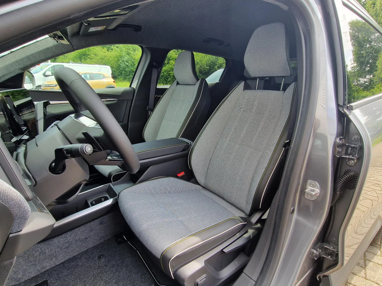 Renault Scenic E-Tech (2026) — foto 1