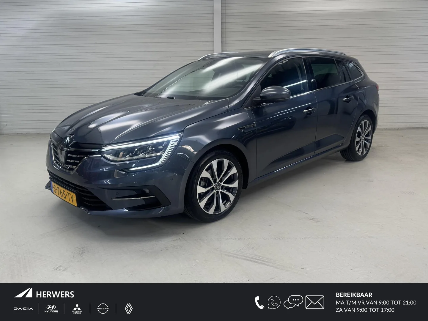 Renault Mégane (2023) — foto 1