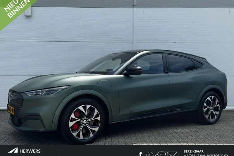 Ford Mustang Mach-E (2022)