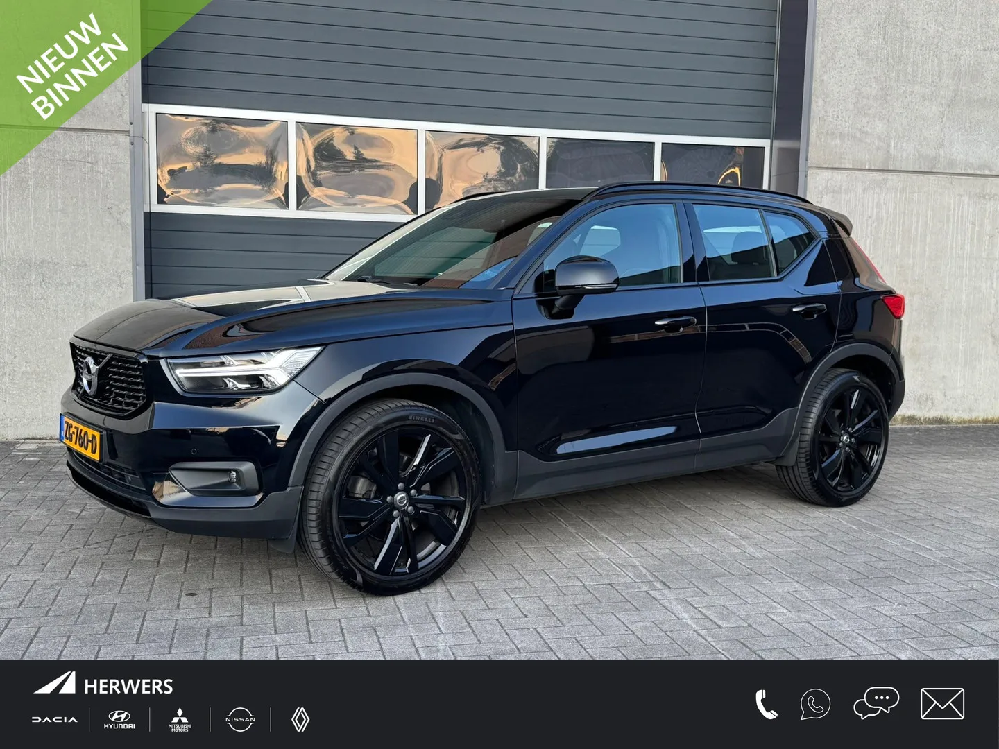 Volvo XC40 (2019) — foto 1