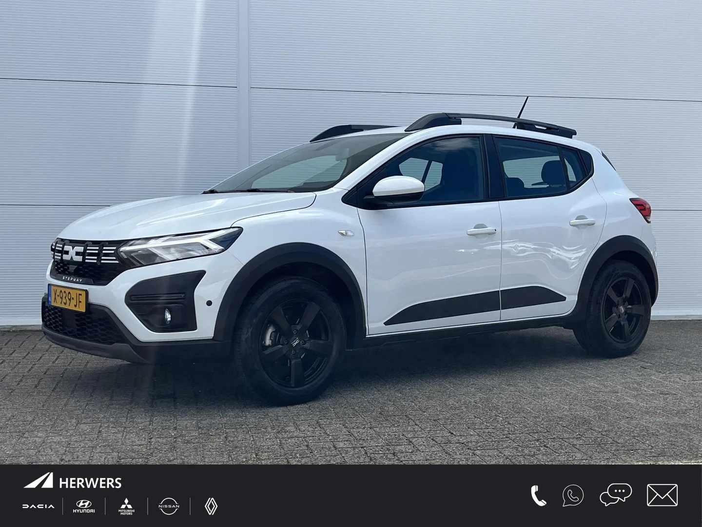 Dacia Sandero Stepway (2023) — foto 1