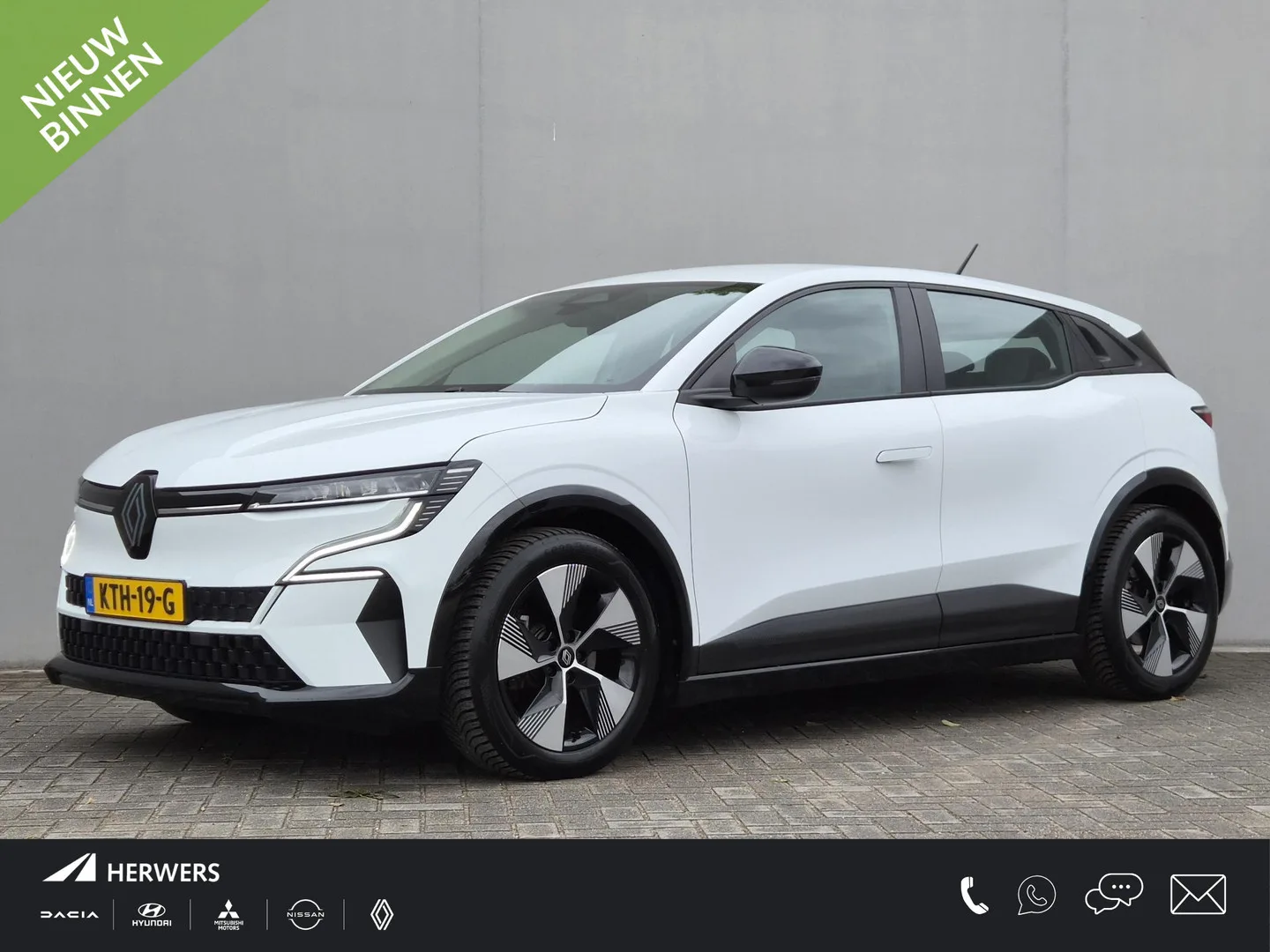 Renault Mégane E-Tech (2022) — foto 1