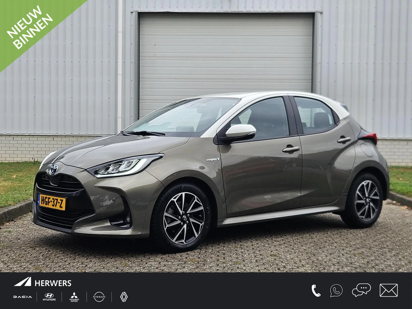 Toyota Yaris (2021) — foto 1