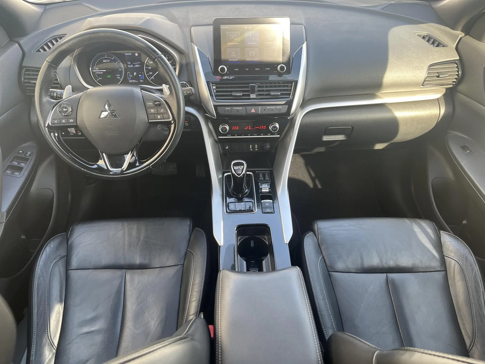 Mitsubishi Eclipse Cross (2022) — foto 1