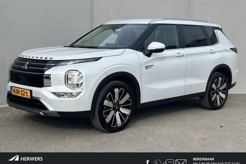 Mitsubishi Outlander (2025)
