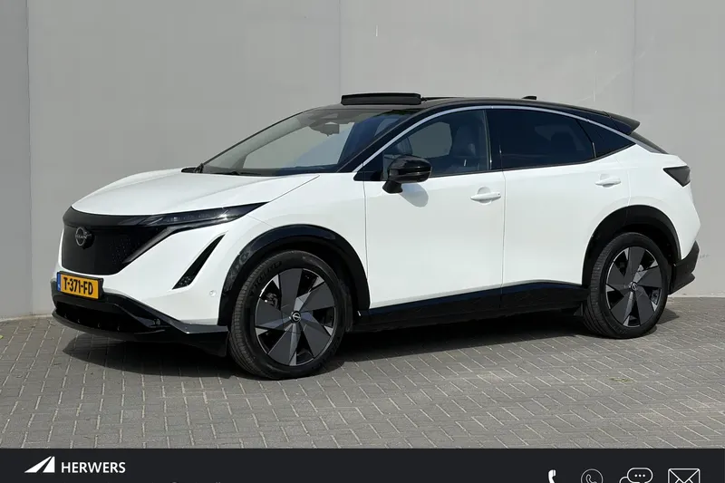 Nissan Ariya (2023)