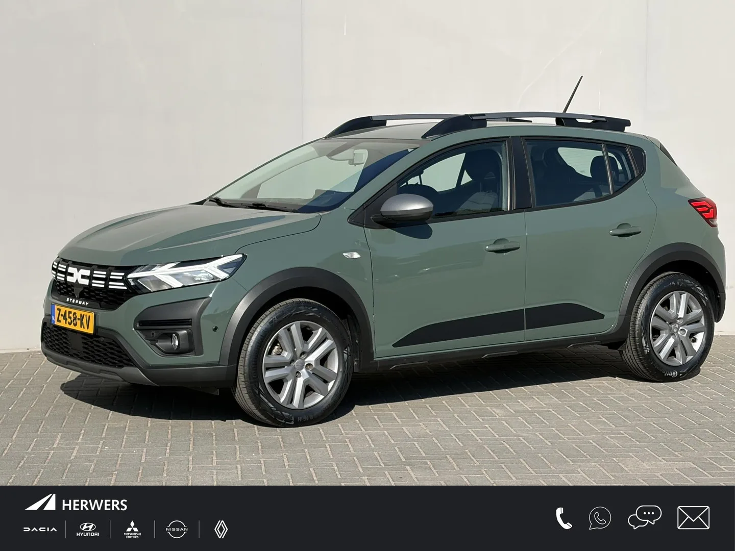 Dacia Sandero Stepway (2023) — foto 1