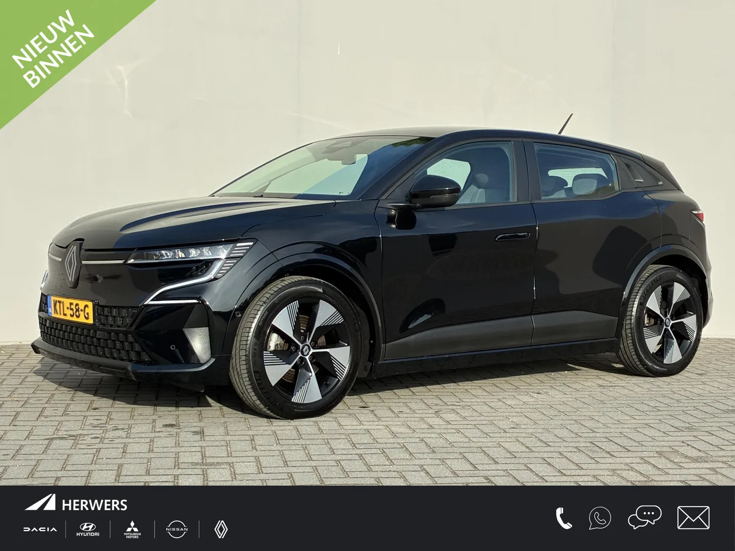 Renault Mégane E-Tech (2022) — foto 1