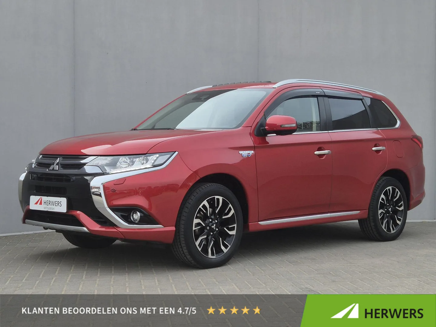 Mitsubishi Outlander (2018) — foto 1