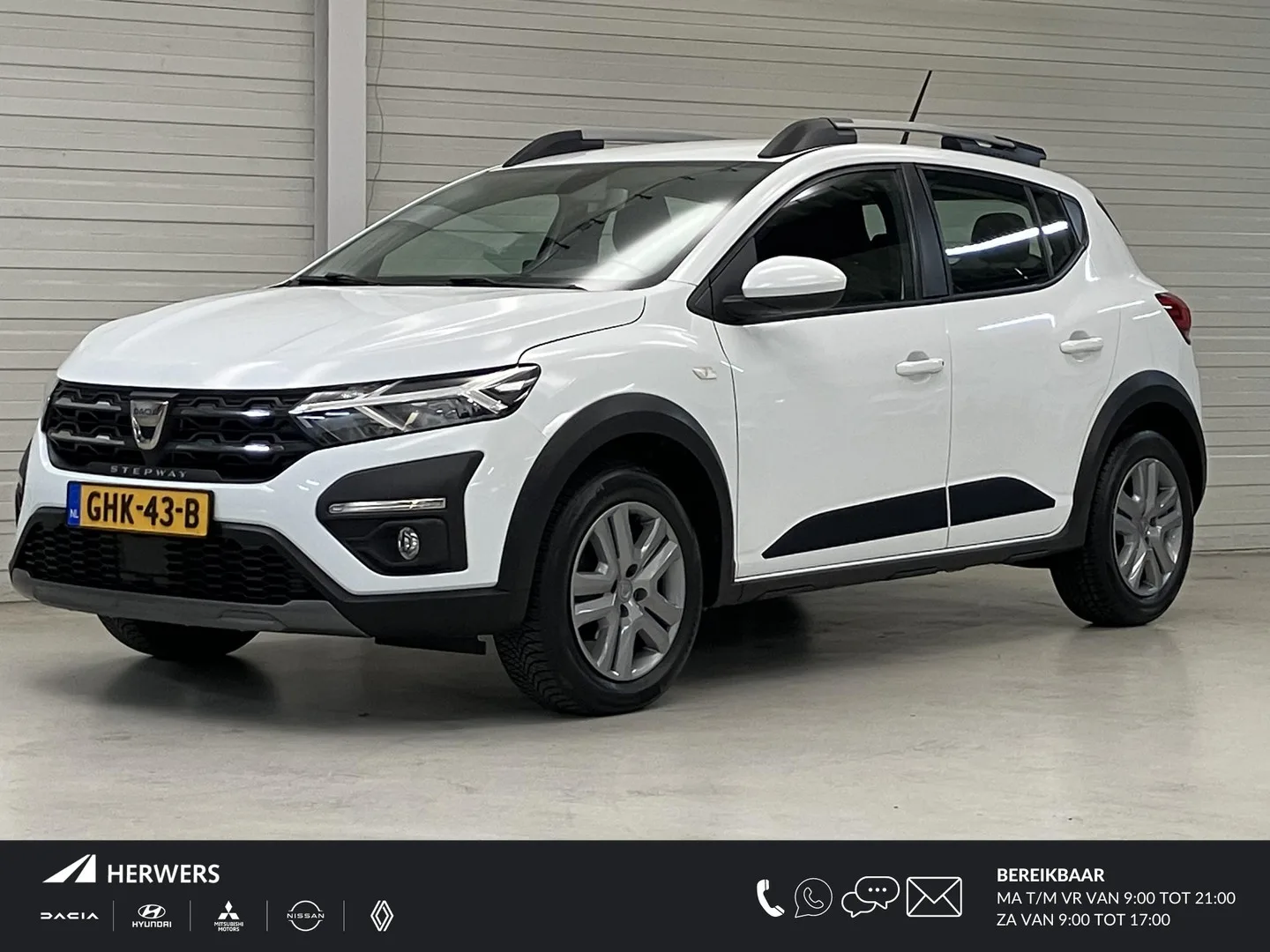 Dacia Sandero Stepway (2023) — foto 1