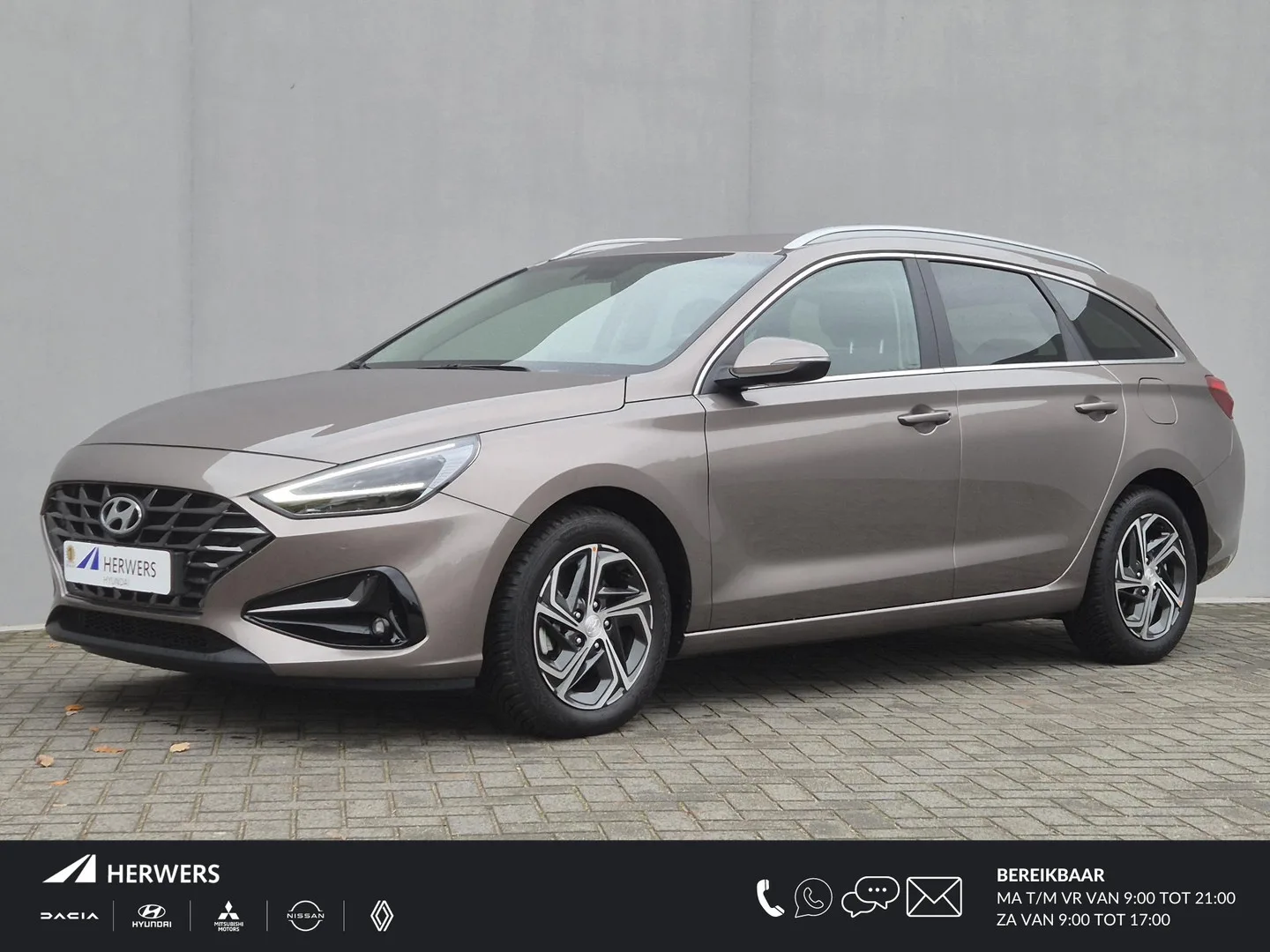 Hyundai i30 (2024) — foto 1