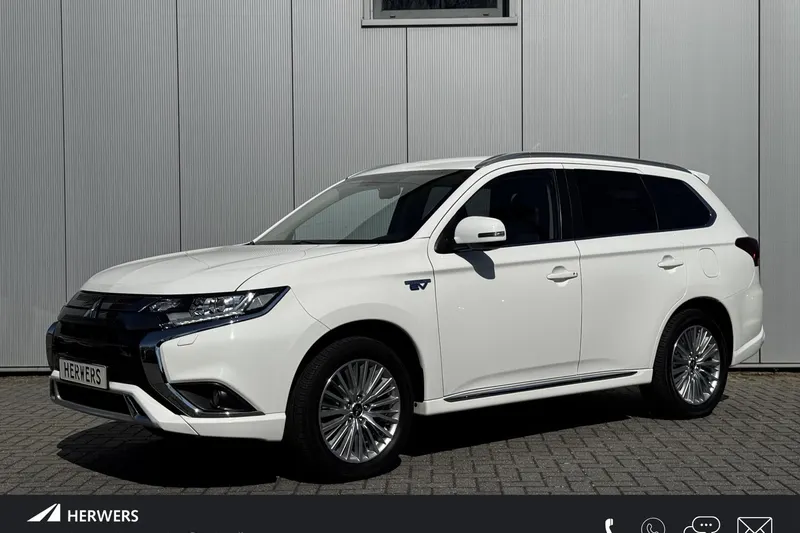 Mitsubishi Outlander (2021)