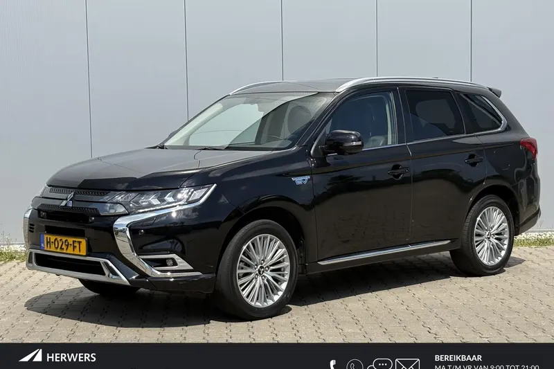 Mitsubishi Outlander (2020)