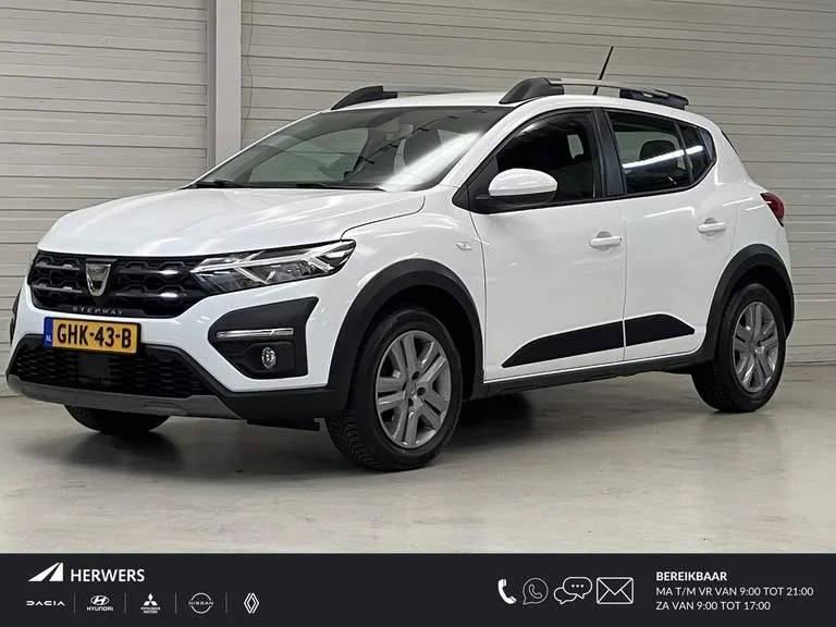 Dacia Sandero Stepway (2023) — foto 1