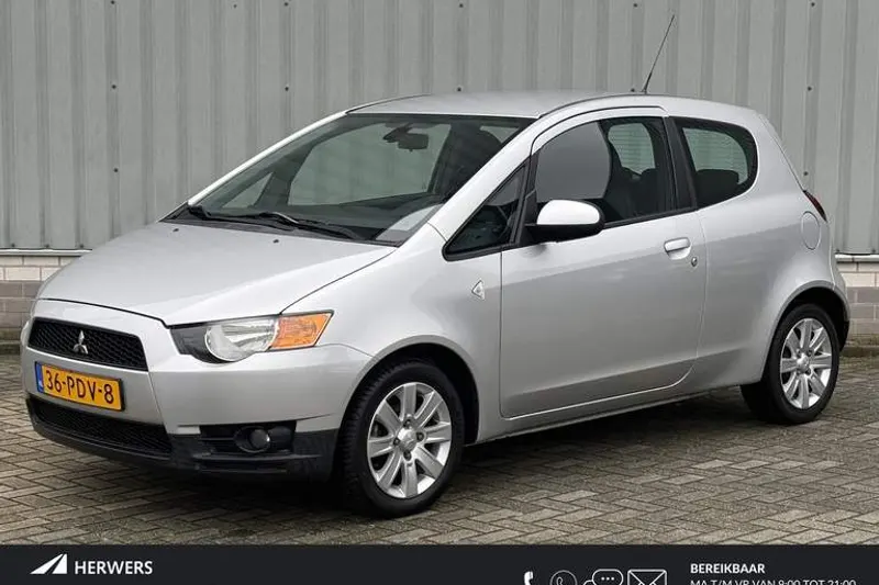 Mitsubishi Colt (2011)