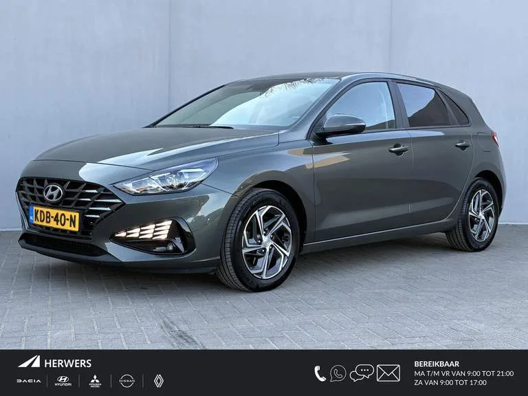 Hyundai i30 (2022) — foto 1
