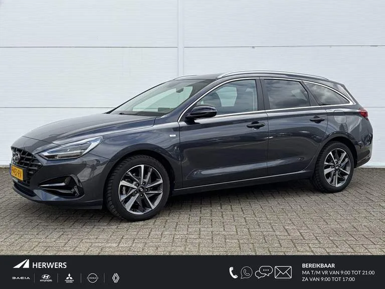 Hyundai i30 (2022) — foto 1