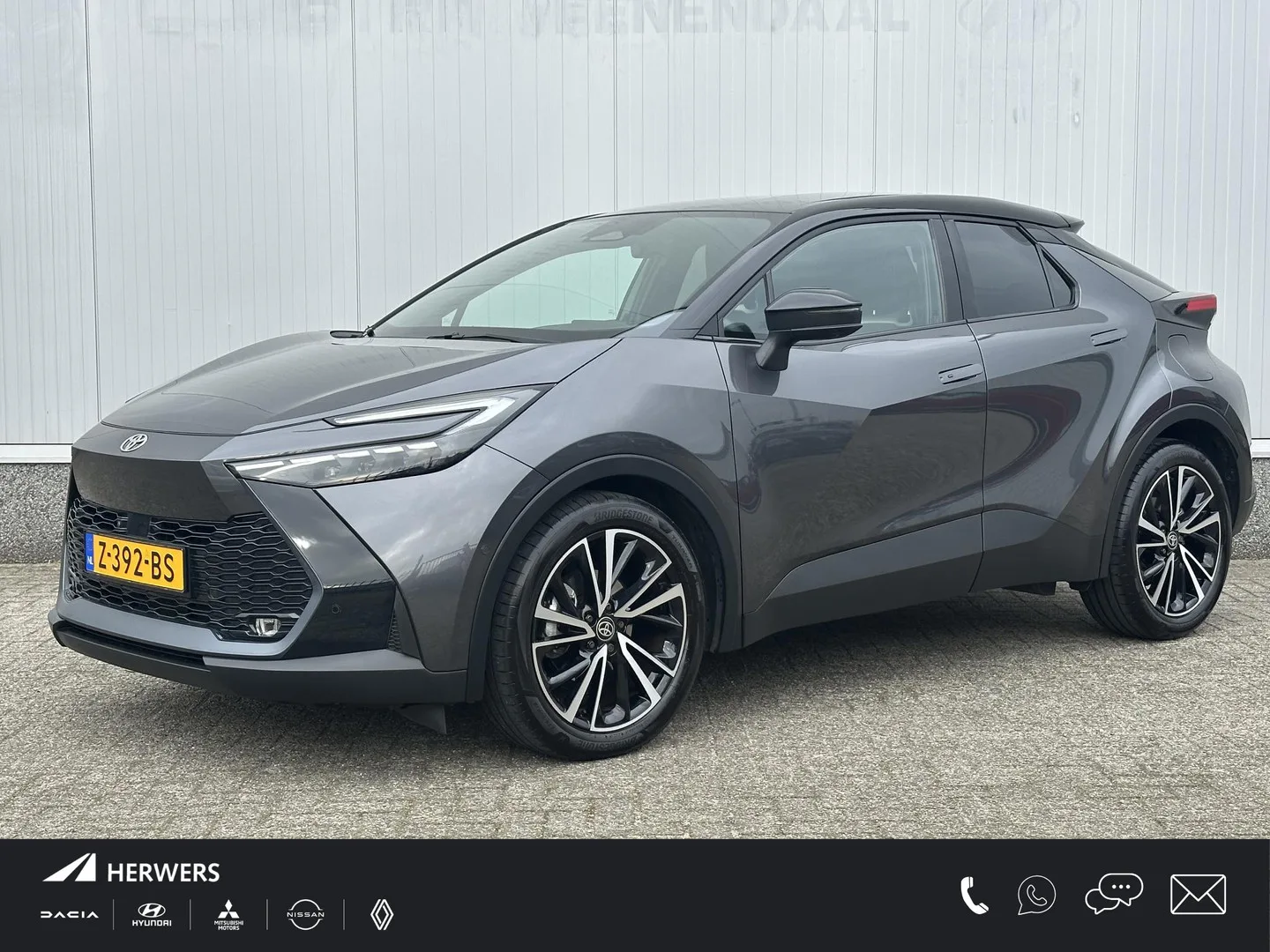 Toyota C-HR (2024) — foto 1