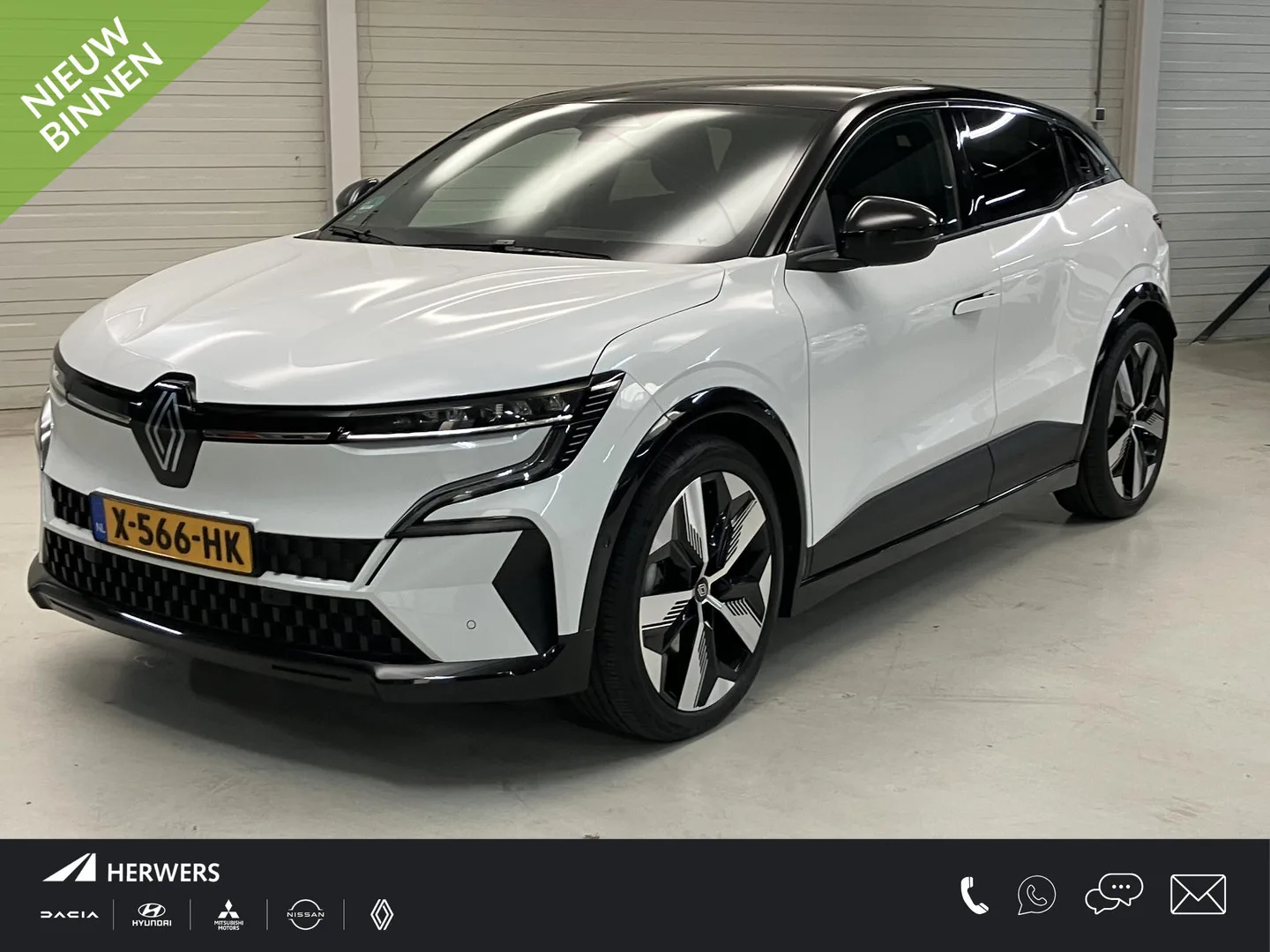 Renault Mégane E-Tech (2023) — foto 1