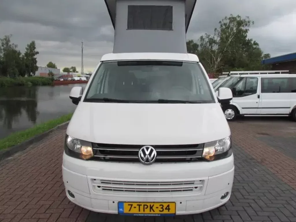 Volkswagen Transporter (2014) — foto 1