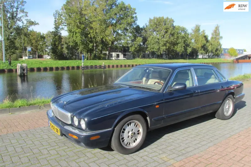 Jaguar Sovereign (2000)