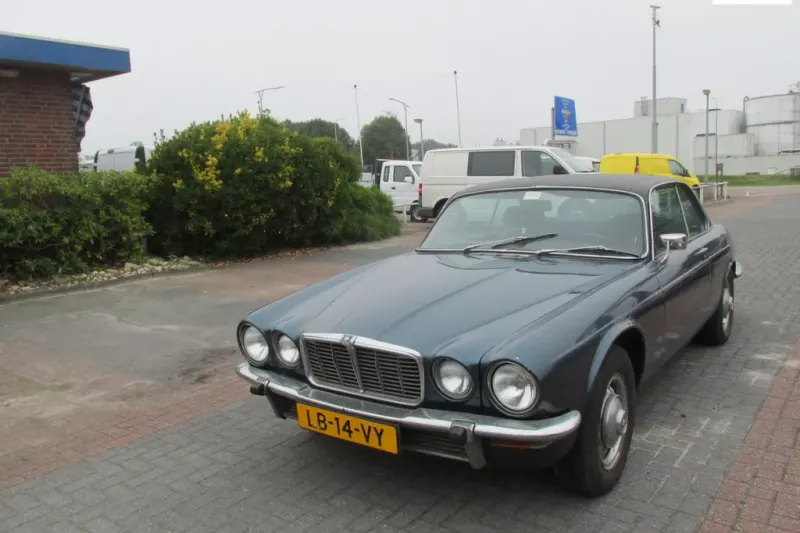 Jaguar XJ (1976)