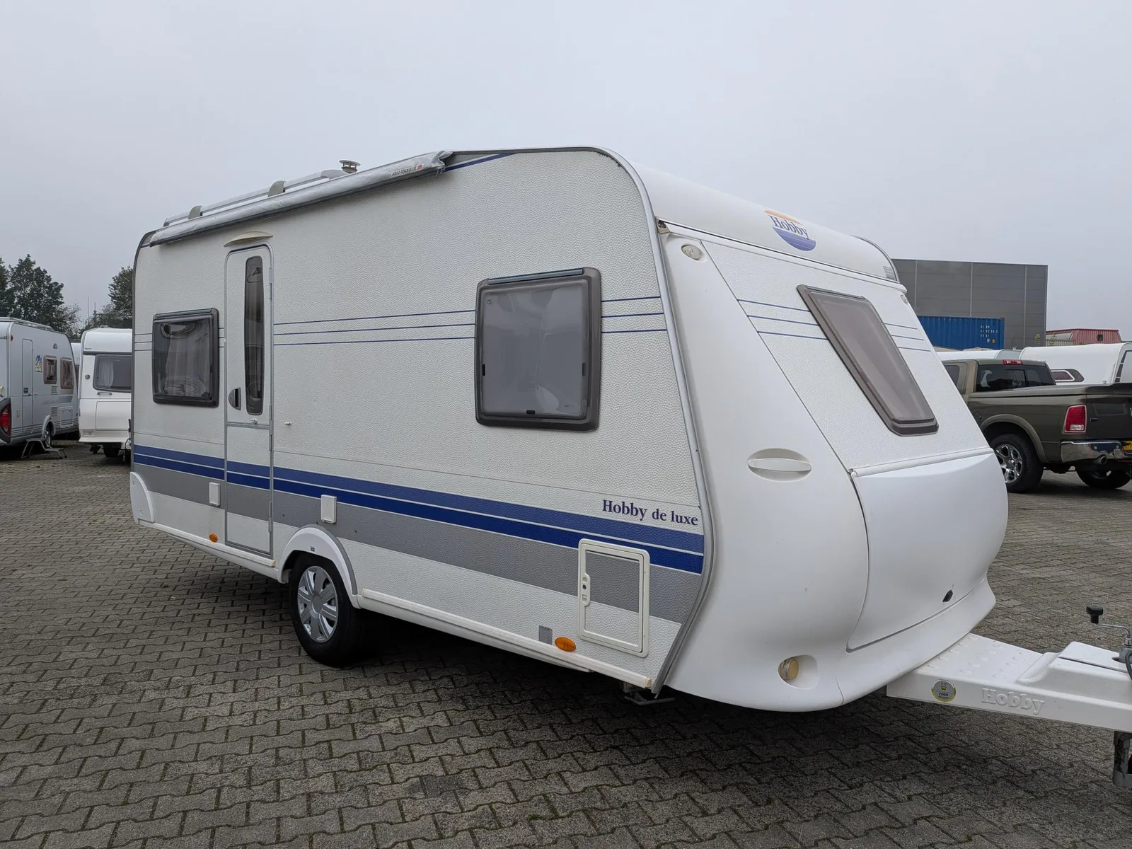 Hobby De Luxe (2008) — foto 1