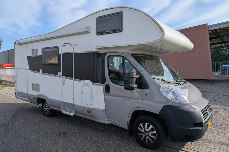 Mc Louis 700G (0)