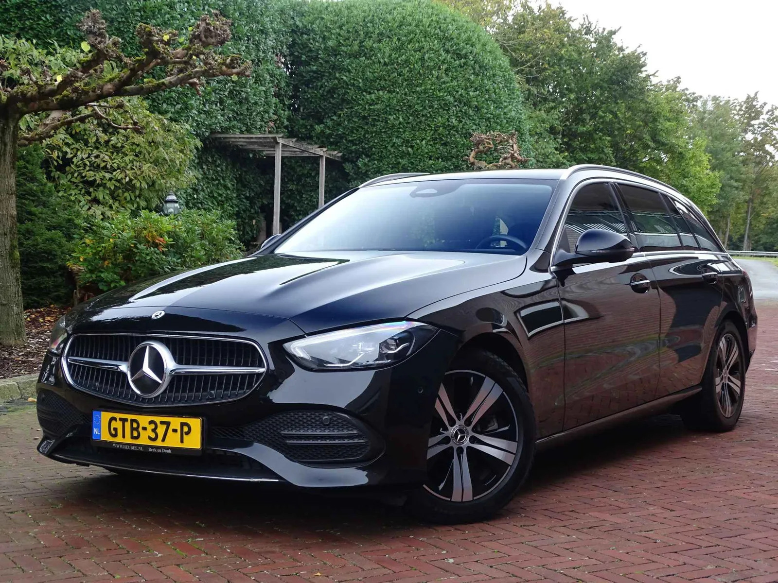 Mercedes-Benz C-Klasse (2023) — foto 1