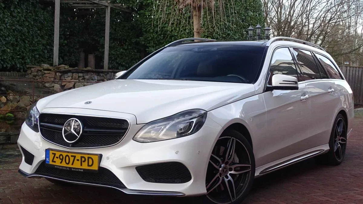 Mercedes-Benz E-Klasse (2013) — foto 1