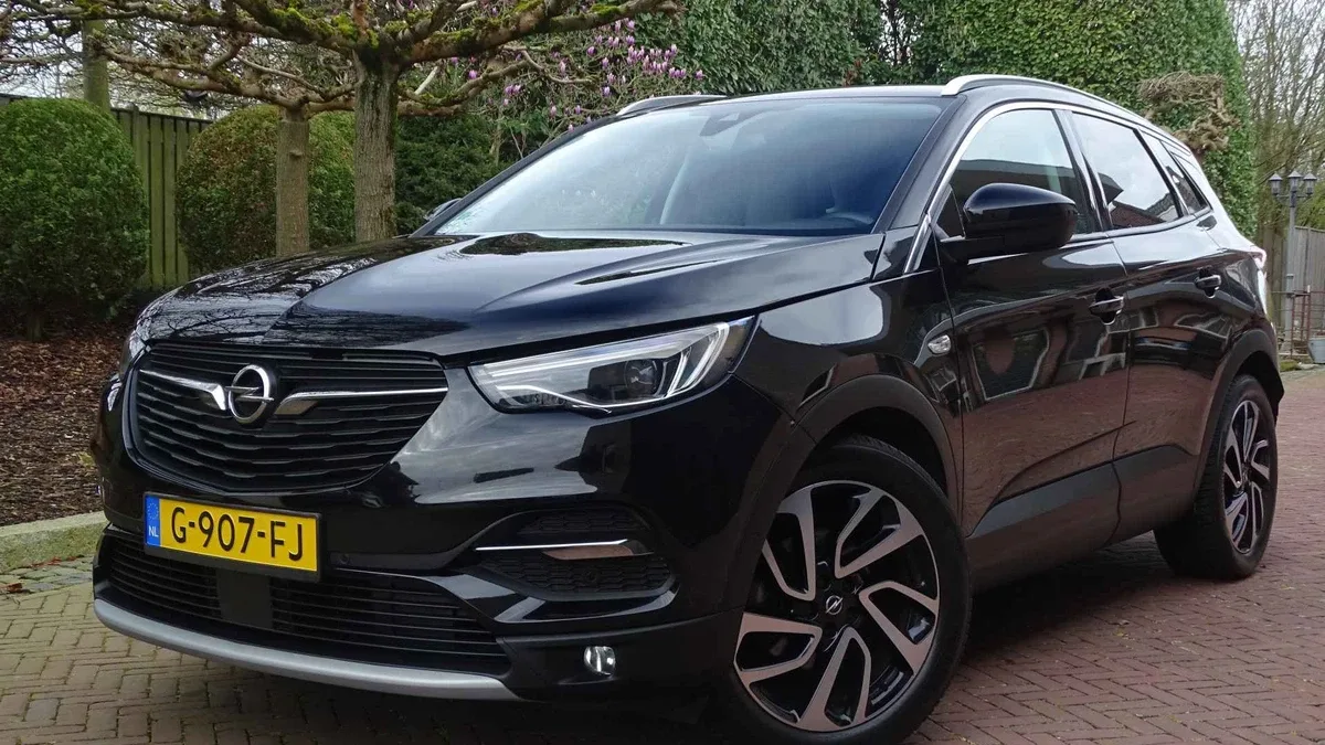 Opel Grandland X (2019) — foto 1