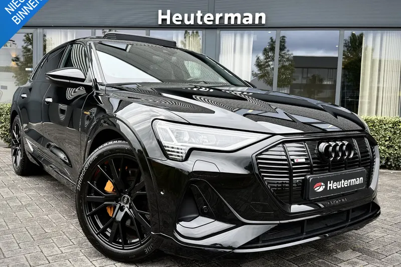 Audi e-tron (2023)