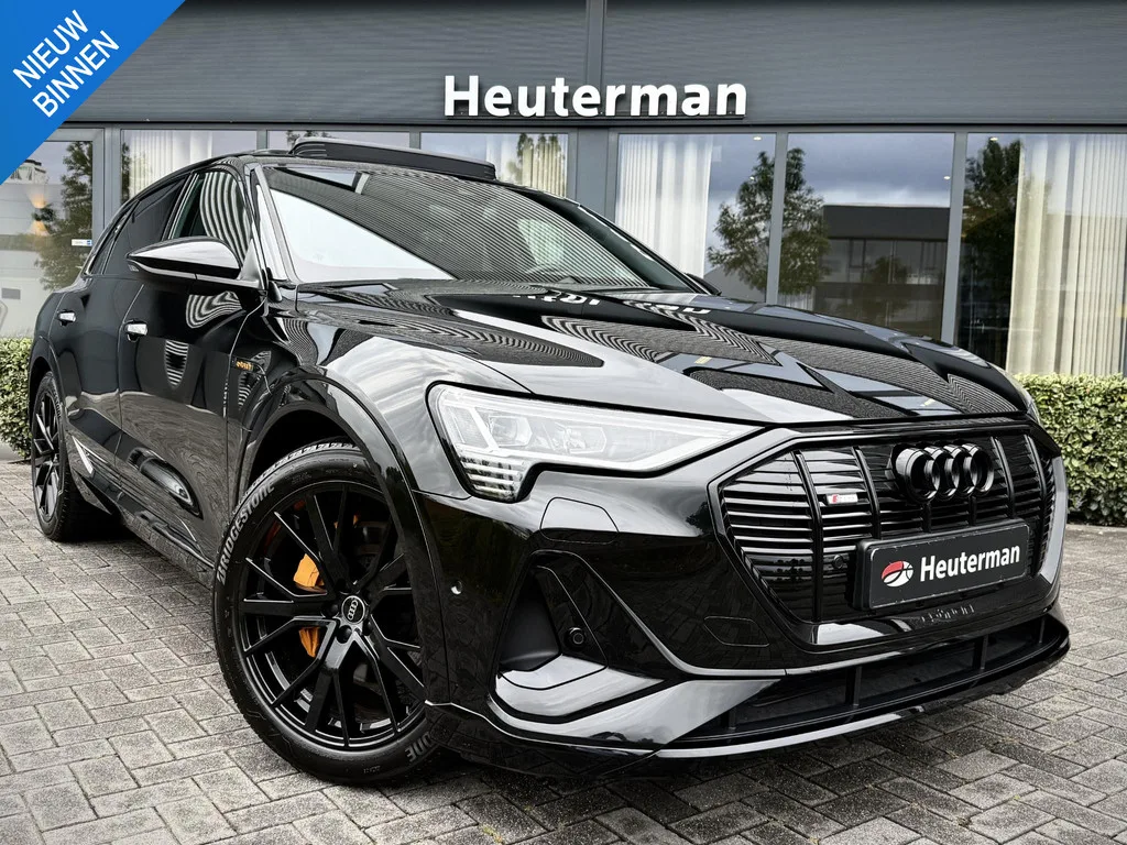 Audi e-tron (2023) — foto 1