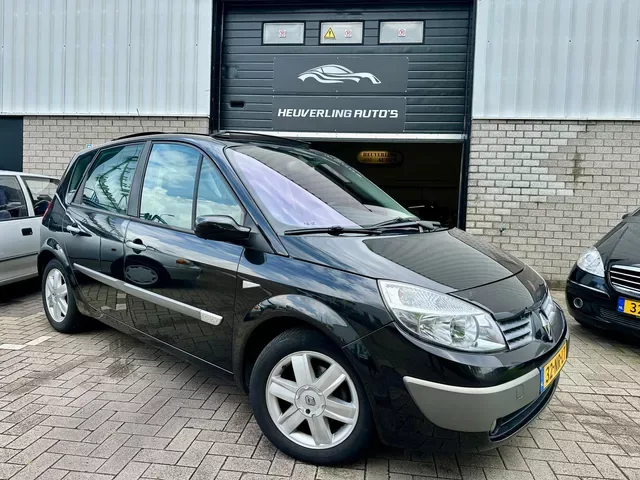 Renault Scénic (2004) — foto 1