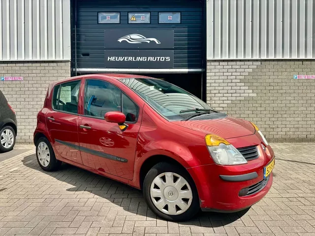 Renault Modus (2005) — foto 1