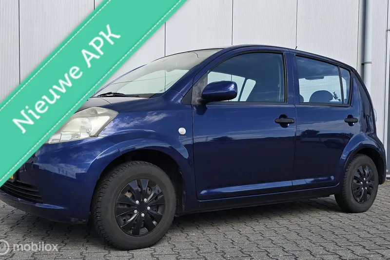 Daihatsu Sirion (2005)