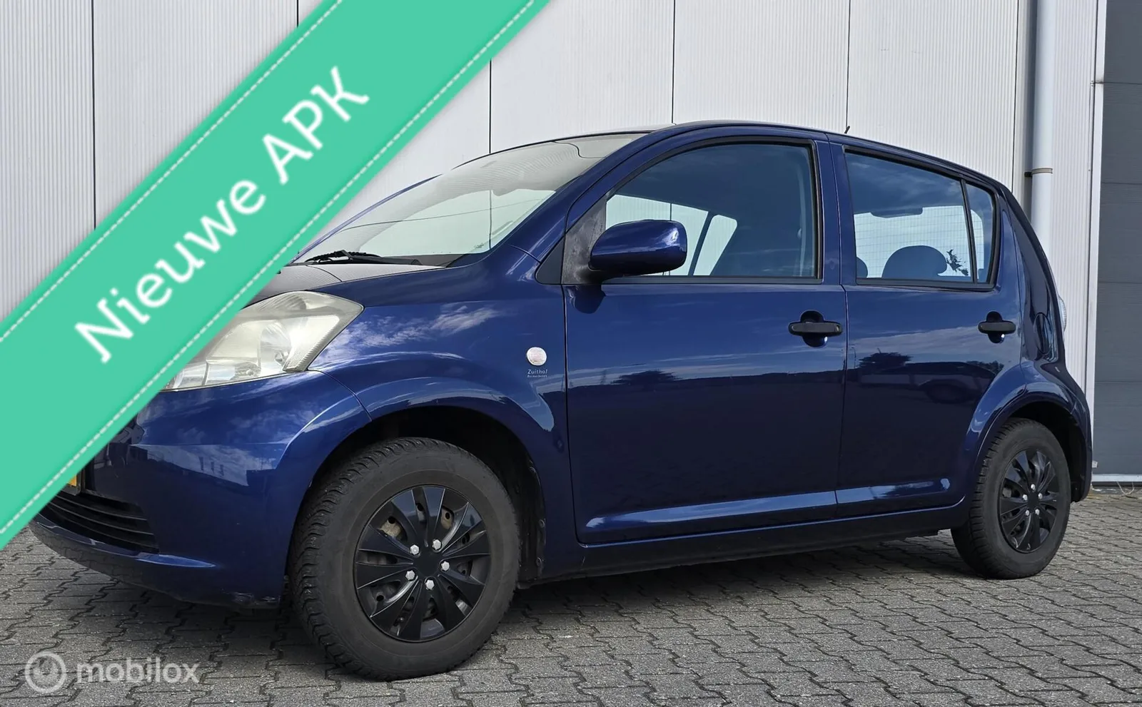 Daihatsu Sirion (2005) — foto 1