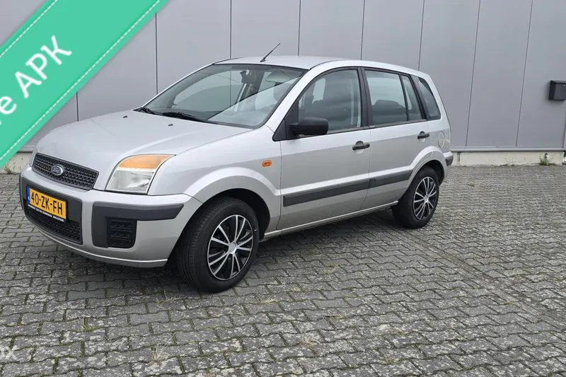 Ford Fusion (2008)