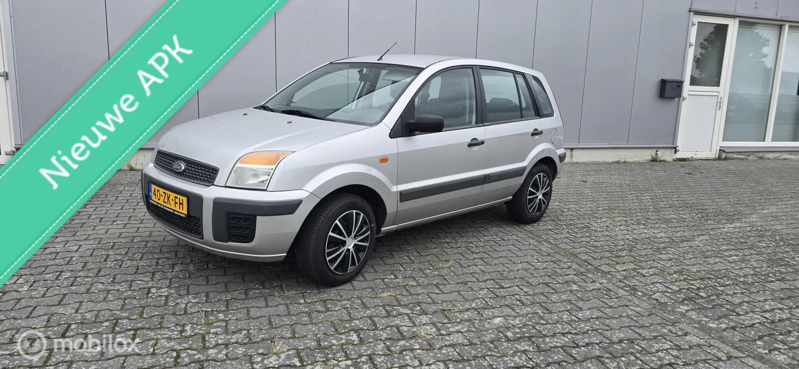 Ford Fusion (2008) — foto 1